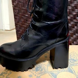 Free People….High Point platform Boot…BLK …SZ7…